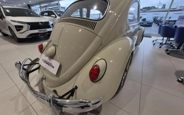 imagem-https://www.socarrao.com.br/sc-vehicle-images-prod/4481827/1793360204466-8620306_18_B_b73659e03f.jpeg