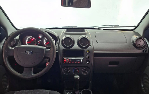 imagem-https://www.socarrao.com.br/sc-vehicle-images-prod/4481830/1793305309040-bb083a56fcc0477cb57b979dfeb40e87_1793304716460.jpg