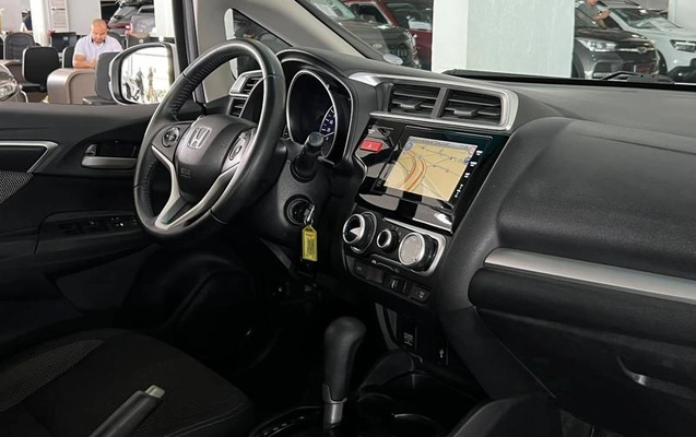 imagem-https://www.socarrao.com.br/sc-vehicle-images-prod/4481960/1793306391886-8565197_1_B_0c9caca1a1.jpeg