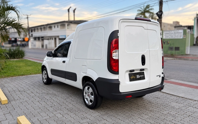 imagem-https://www.socarrao.com.br/sc-vehicle-images-prod/4482024/1793306327756-003_3c62eb3b3ccf4bd3b17bd3f1cfbdac45.jpg
