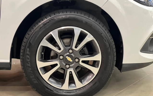 imagem-https://www.socarrao.com.br/sc-vehicle-images-prod/4482033/1793306397140-d9f731f54a7a4884a52738d05c0b7f16_1787866910097.jpg
