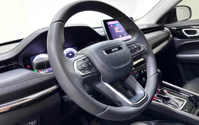 imagem-https://www.socarrao.com.br/sc-vehicle-images-prod/4482147/1793306779163-956e85ec-62bb-4dd2-b602-6a171ea2a360.jpg