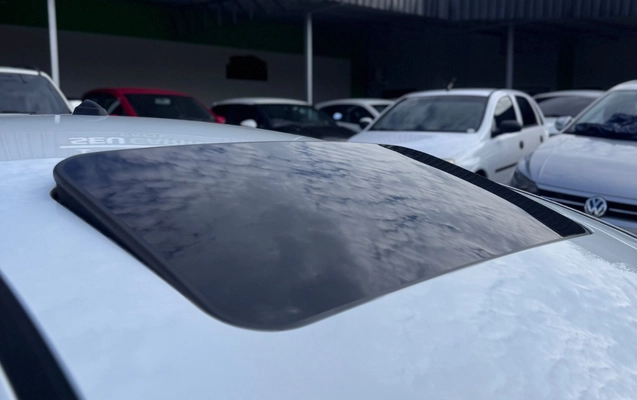 imagem-https://www.socarrao.com.br/sc-vehicle-images-prod/4482415/1793308618843-SU1HLTIwMjYxMDI5LVdBMDExNy5qcGc.jpg