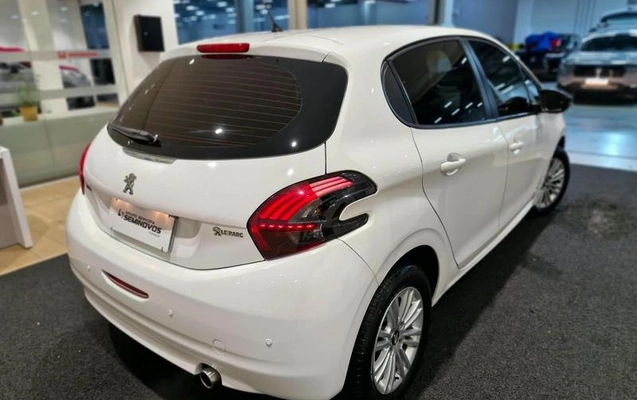 imagem-https://www.socarrao.com.br/sc-vehicle-images-prod/4482519/1793309446787-8604440_5_B_6439800c99.jpeg