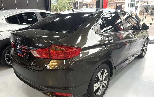 imagem-https://www.socarrao.com.br/sc-vehicle-images-prod/4482704/1793311047575-1_062832.jpg