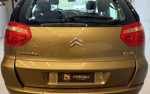 imagem-https://www.socarrao.com.br/sc-vehicle-images-prod/4482734/1793311349872-4e17fe38-e897-42b8-aab4-6e7a13dc9bac.jpeg