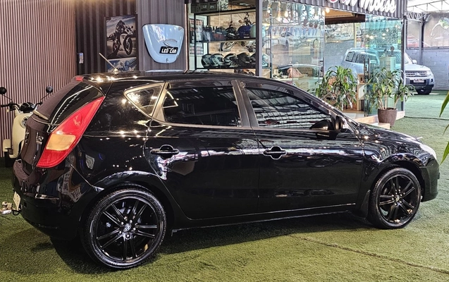 imagem-https://www.socarrao.com.br/sc-vehicle-images-prod/4482846/1793312341509-P43zO0V67yQdokT41qldMXE6ZUDIZvf4.jpg