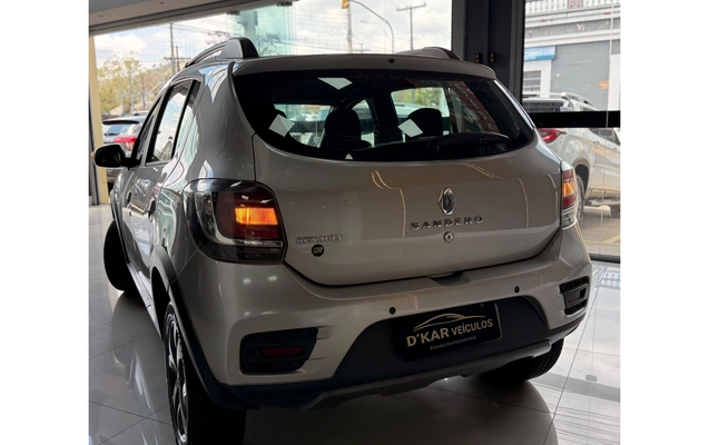 imagem-https://www.socarrao.com.br/sc-vehicle-images-prod/4483134/1793315168766-1_012044.jpg