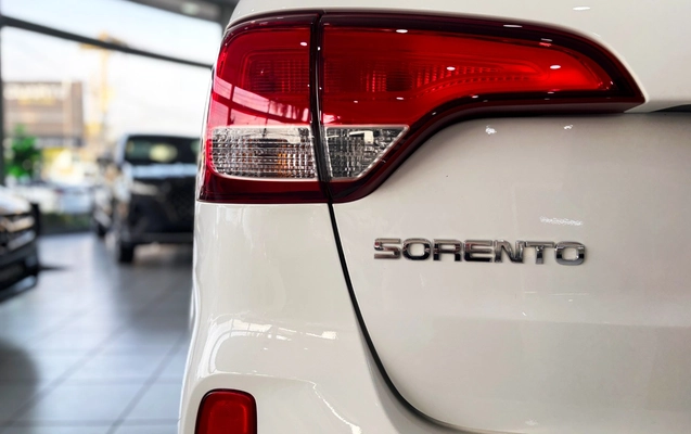 imagem-https://www.socarrao.com.br/sc-vehicle-images-prod/4484119/1793324914466-MDA4LmpwZw.jpg