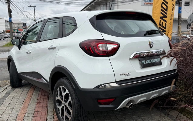 imagem-https://www.socarrao.com.br/sc-vehicle-images-prod/4484270/1793326497975-b5b6856808504227abc5a833834d4813_1793326000145.jpg