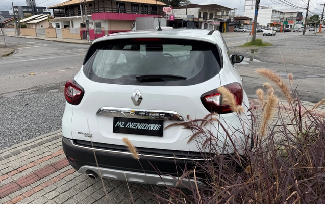 imagem-https://www.socarrao.com.br/sc-vehicle-images-prod/4484270/1793326497983-f2a12eb5a6724e1b8c9ab6b0c37aeafb_1793326000186.jpg