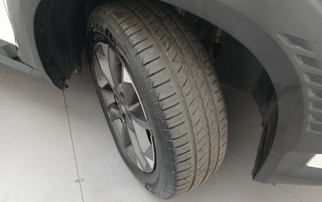 imagem-https://www.socarrao.com.br/sc-vehicle-images-prod/4484711/1793331369830-2_054231.jpg