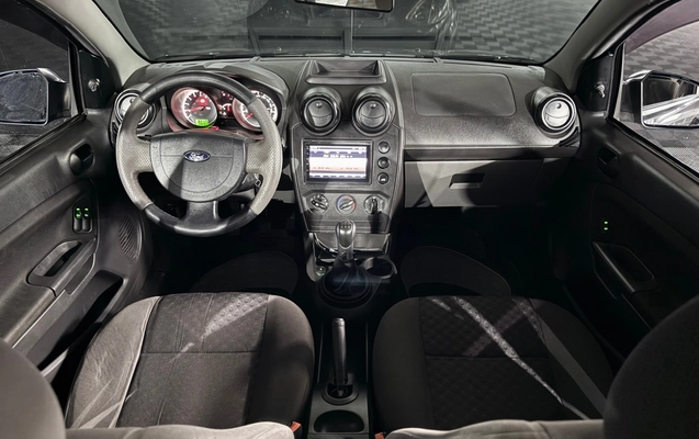 imagem-https://www.socarrao.com.br/sc-vehicle-images-prod/4487405/1793360929439-7_113455.jpg