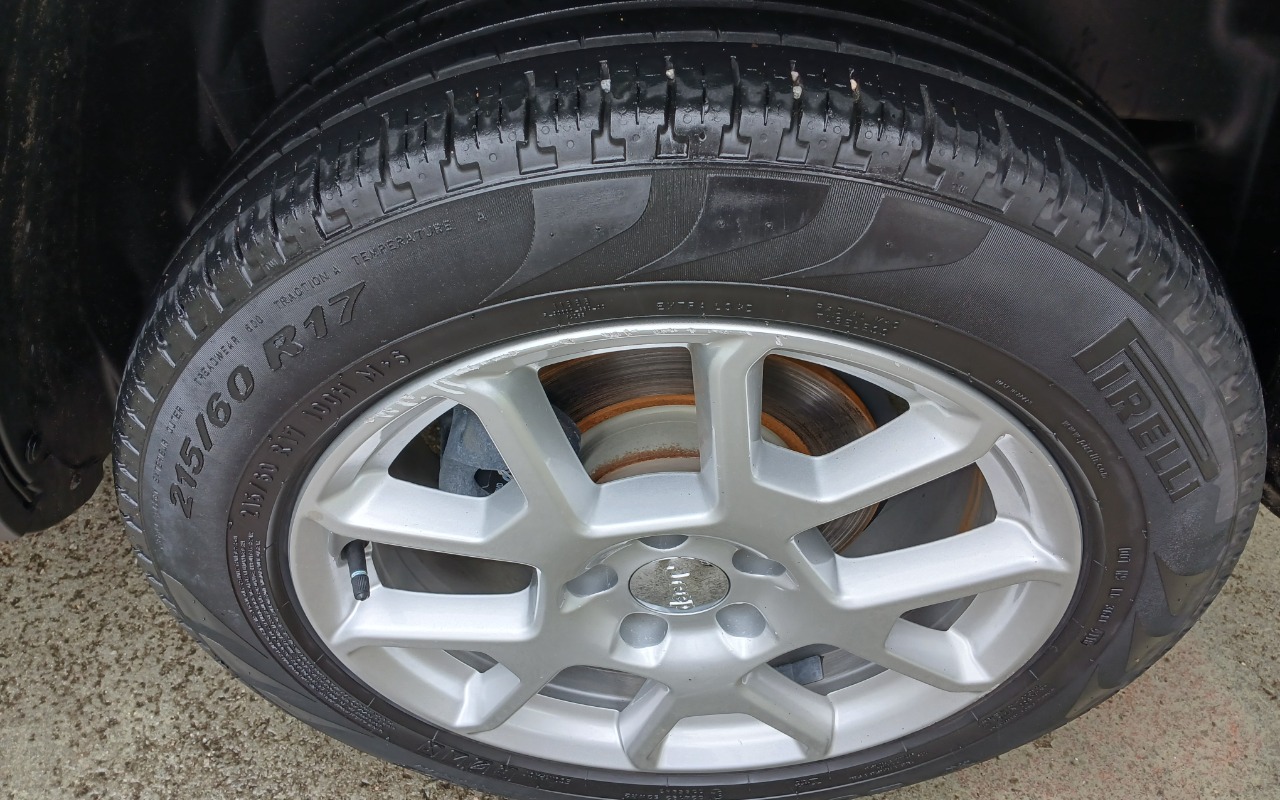 imagem-https://www.socarrao.com.br/sc-vehicle-images-prod/4487421/1793361603439-MTc5MzM2MTEwNjQwMTU3OTk2NjA3NzQyMDQyNzg4NDkuanBn.jpg
