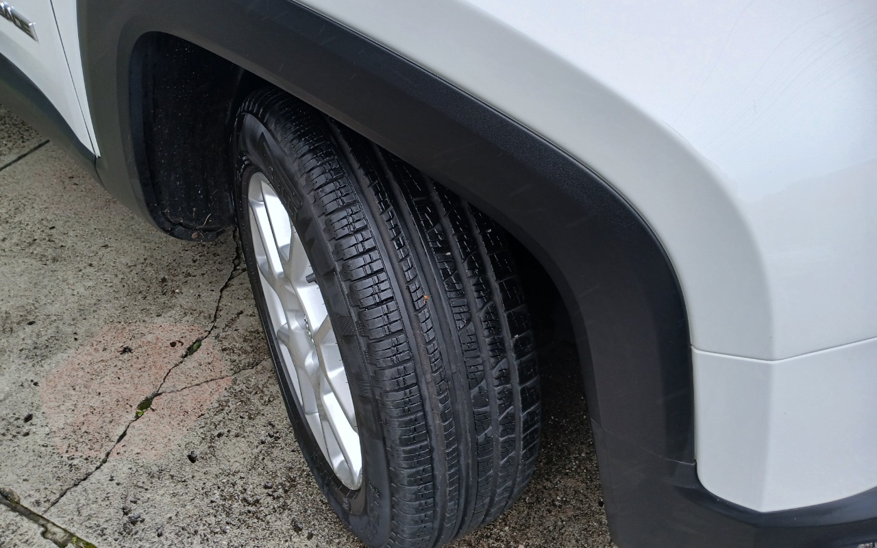 imagem-https://www.socarrao.com.br/sc-vehicle-images-prod/4487421/1793361606343-MTc5MzM2MTQxODA1MDQ0NTc5MzEwMzk0NzI2OTQwMDYuanBn.jpg
