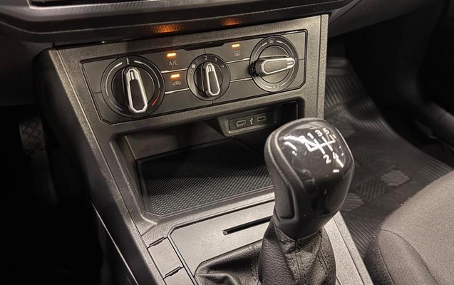 imagem-https://www.socarrao.com.br/sc-vehicle-images-prod/4487434/1793362472389-8618055_11_B_6847b2fc38.jpeg