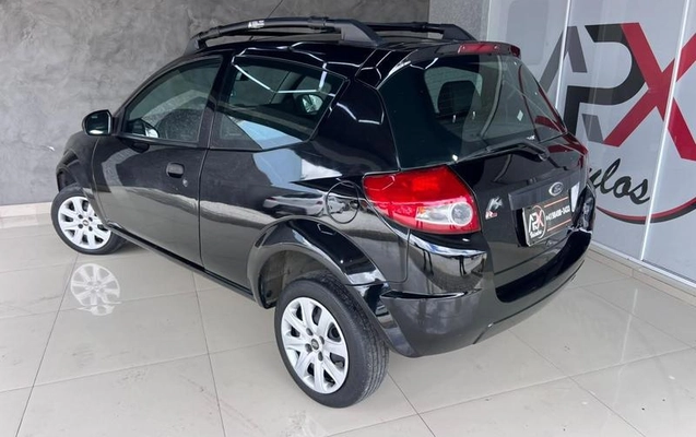 imagem-https://www.socarrao.com.br/sc-vehicle-images-prod/4487751/1793365324883-8611876_13_B_3ccc9a831e.jpeg
