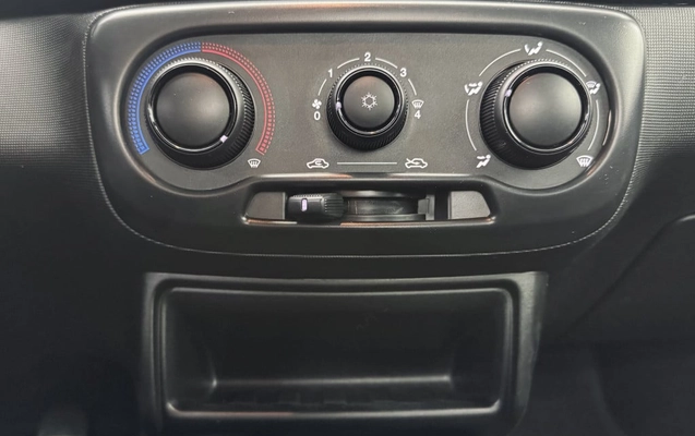 imagem-https://www.socarrao.com.br/sc-vehicle-images-prod/4487859/1793368091764-vehicle_image_1793297831_fbe36fcb55543c8cc0a7d77d9d338144.jpeg