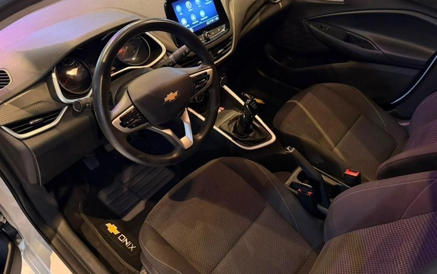 imagem-https://www.socarrao.com.br/sc-vehicle-images-prod/4488053/1793365979077-8543646_1_B_7cdabb200b.jpeg
