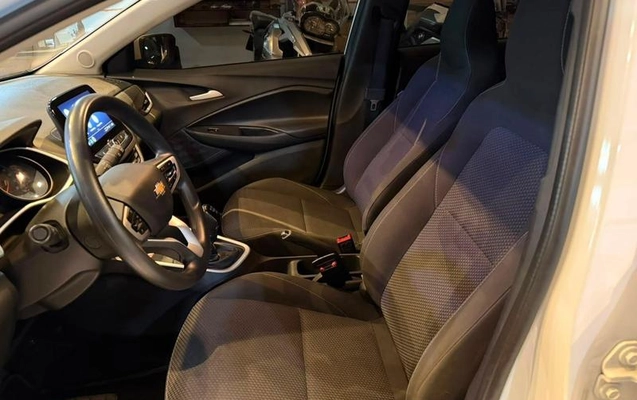 imagem-https://www.socarrao.com.br/sc-vehicle-images-prod/4488053/1793365979081-8543646_6_B_300acfc7c5.jpeg