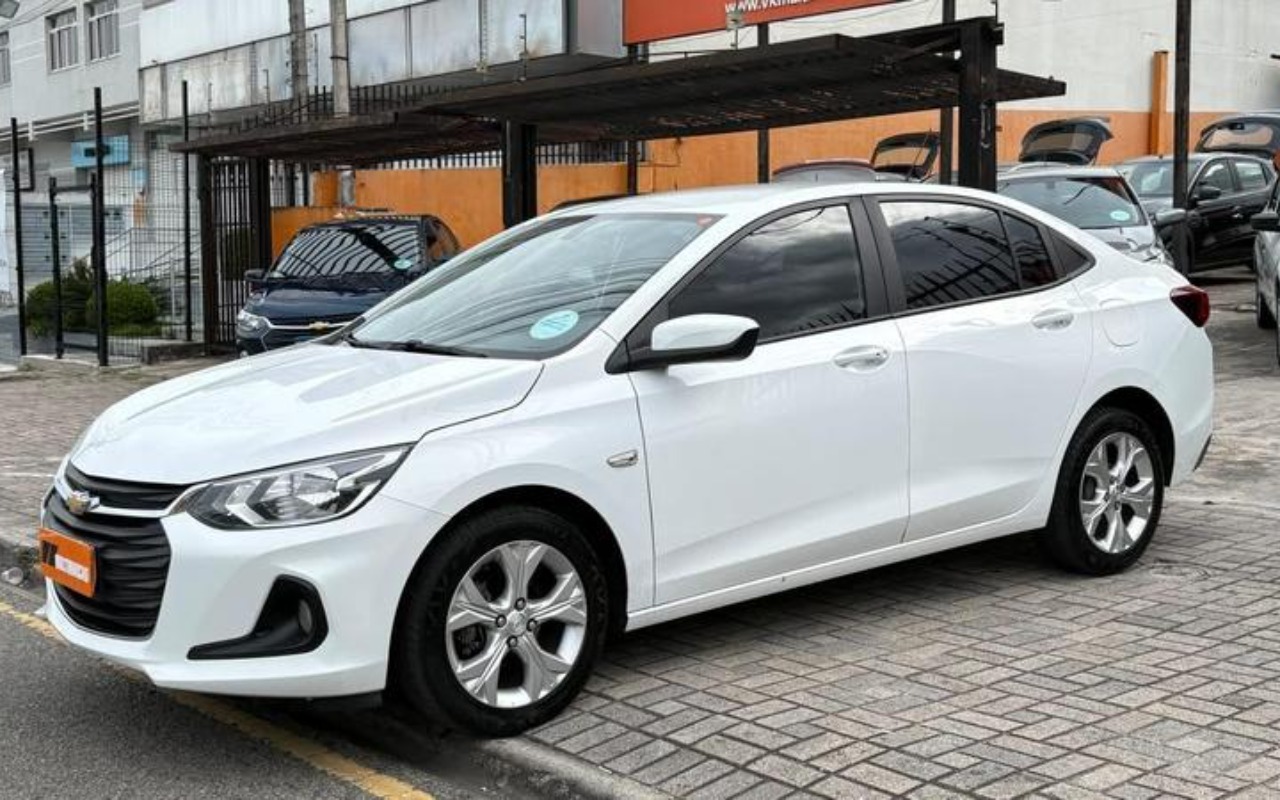imagem-https://www.socarrao.com.br/sc-vehicle-images-prod/4488166/1793368397384-ODYxNzY0MV8wX0JfOGExNWViYTg1Yi5qcGVn.jpeg