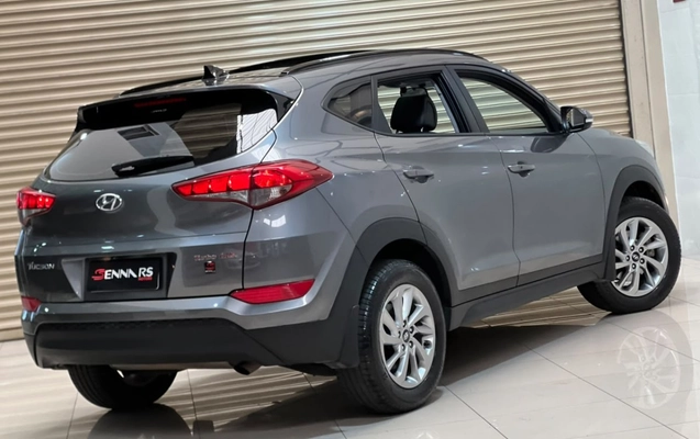 imagem-https://www.socarrao.com.br/sc-vehicle-images-prod/4488186/1793366907183-CcEdSl7PJ1owjbQfdbbpmVd5knYsBoYM.jpg