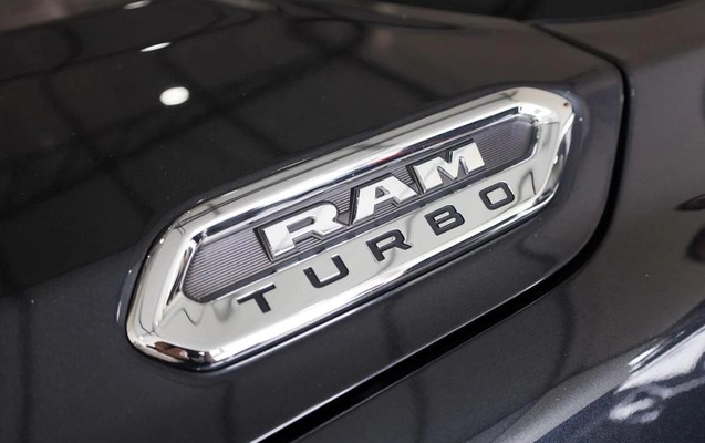 imagem-https://www.socarrao.com.br/sc-vehicle-images-prod/4488453/1793370154337-8612229_13_B_576e13d157.jpeg