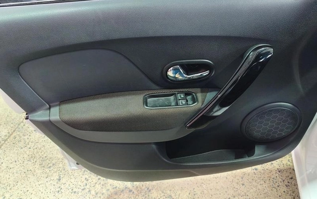 imagem-https://www.socarrao.com.br/sc-vehicle-images-prod/4488699/1793370512524-8457311_9_B_907931a9df.jpeg