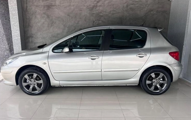 imagem-https://www.socarrao.com.br/sc-vehicle-images-prod/4488849/1793371590725-8600904_1_B_32c6e639b1.jpeg