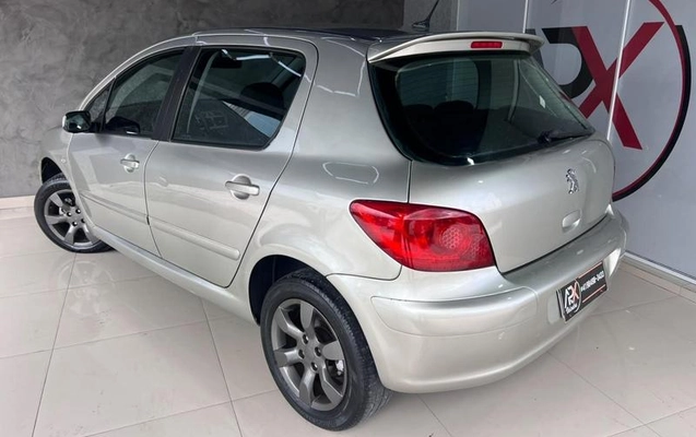 imagem-https://www.socarrao.com.br/sc-vehicle-images-prod/4488849/1793371590737-8600904_13_B_fb2e3c4cdb.jpeg