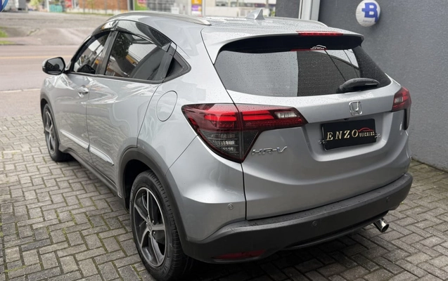 imagem-https://www.socarrao.com.br/sc-vehicle-images-prod/4488917/1793372503462-vehicle_image_1793372431_8e33b65ee3c4c86760f9850fb3b48e5e.jpeg
