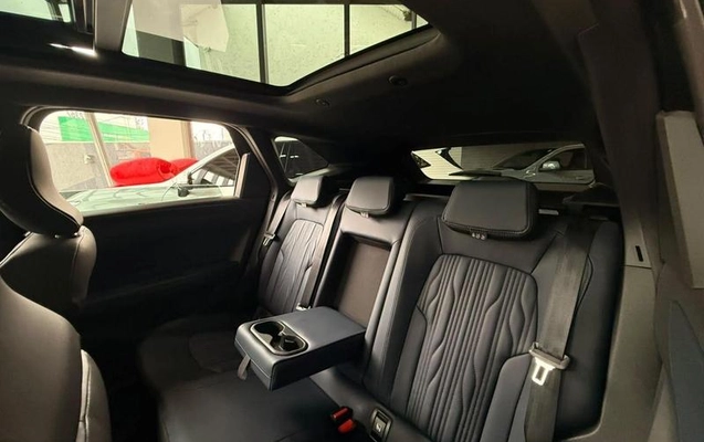 imagem-https://www.socarrao.com.br/sc-vehicle-images-prod/4489080/1793373438265-8615316_14_B_2a750b0e78.jpeg