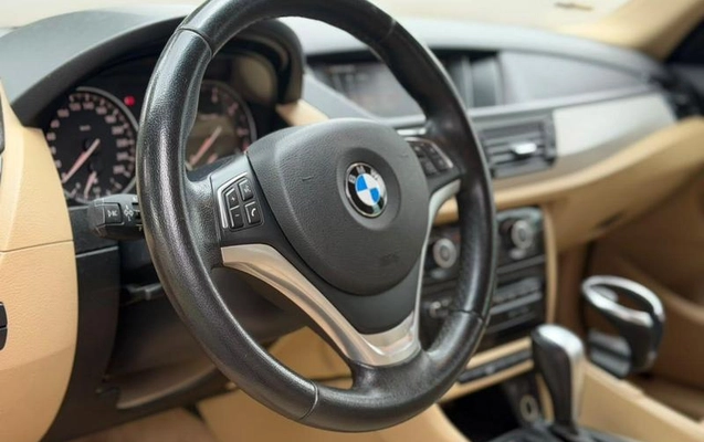 imagem-https://www.socarrao.com.br/sc-vehicle-images-prod/4489684/1793378124748-8622848_11_B_54a55a6225.jpeg