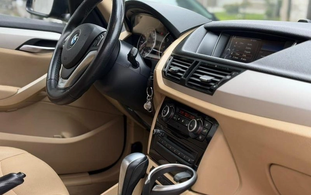 imagem-https://www.socarrao.com.br/sc-vehicle-images-prod/4489684/1793378124750-8622848_6_B_7c5bde21cd.jpeg