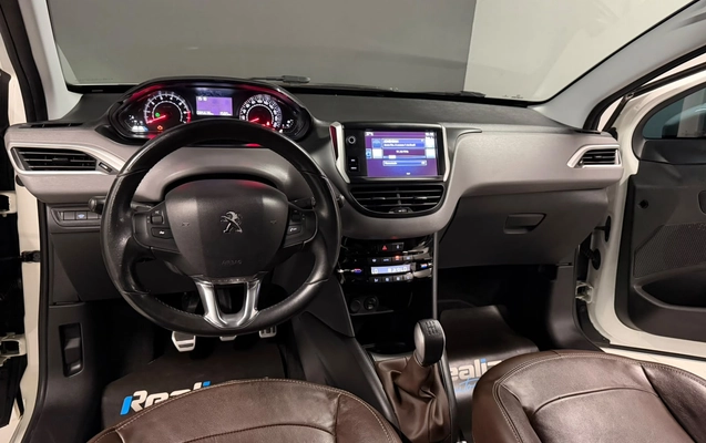imagem-https://www.socarrao.com.br/sc-vehicle-images-prod/4490032/1793380832902-003_2e7ee50e3c34101eb6fb0d6f582f9c63.jpg