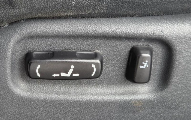 imagem-https://www.socarrao.com.br/sc-vehicle-images-prod/4490130/1793390532611-8623205_5_B_5323999be3.jpeg