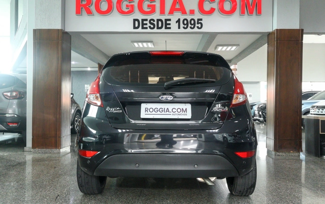 imagem-https://www.socarrao.com.br/sc-vehicle-images-prod/4490240/1793382096543-1a985b0c-f541-4adb-8da0-6295dcf22201.jpg