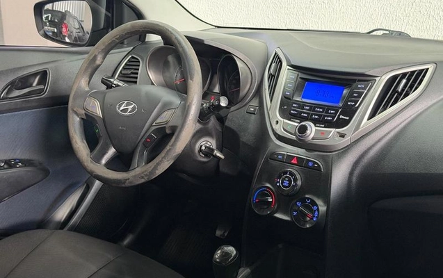 imagem-https://www.socarrao.com.br/sc-vehicle-images-prod/4490280/1793390062800-8623272_6_B_8c1a549743.jpeg