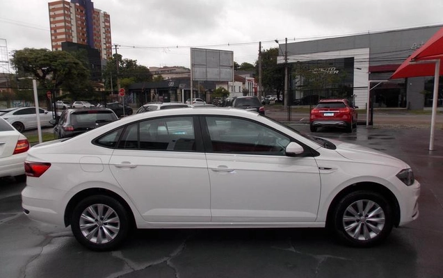 imagem-https://www.socarrao.com.br/sc-vehicle-images-prod/4490306/1793382608225-8602053_2_B_96327e64f4.jpeg