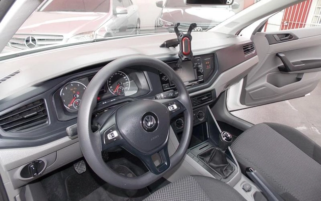 imagem-https://www.socarrao.com.br/sc-vehicle-images-prod/4490306/1793382608256-8602053_17_B_23054224dc.jpeg