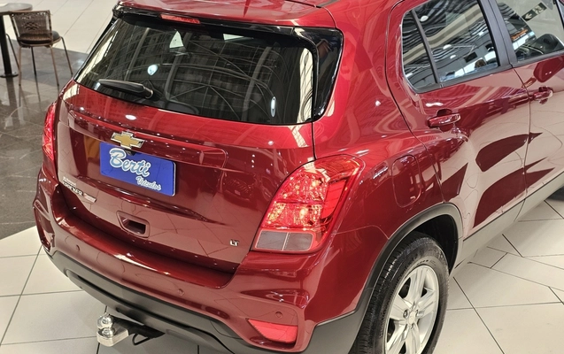 imagem-https://www.socarrao.com.br/sc-vehicle-images-prod/4490360/1793383005416-1_025048.jpg