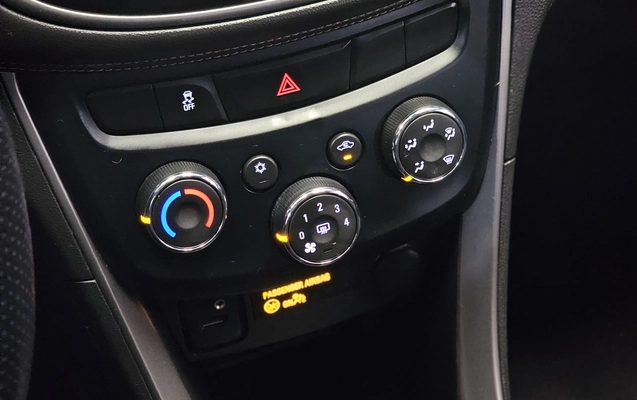 imagem-https://www.socarrao.com.br/sc-vehicle-images-prod/4490360/1793383005435-1_025111.jpg