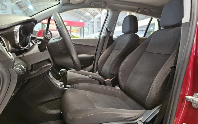 imagem-https://www.socarrao.com.br/sc-vehicle-images-prod/4490360/1793383005443-1_025117.jpg