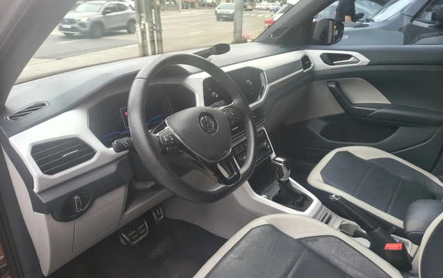imagem-https://www.socarrao.com.br/sc-vehicle-images-prod/4490561/1793384692092-SU1HXzIwMjYxMDI5XzE2NTczOTY5NV9IRFIuanBn.jpg
