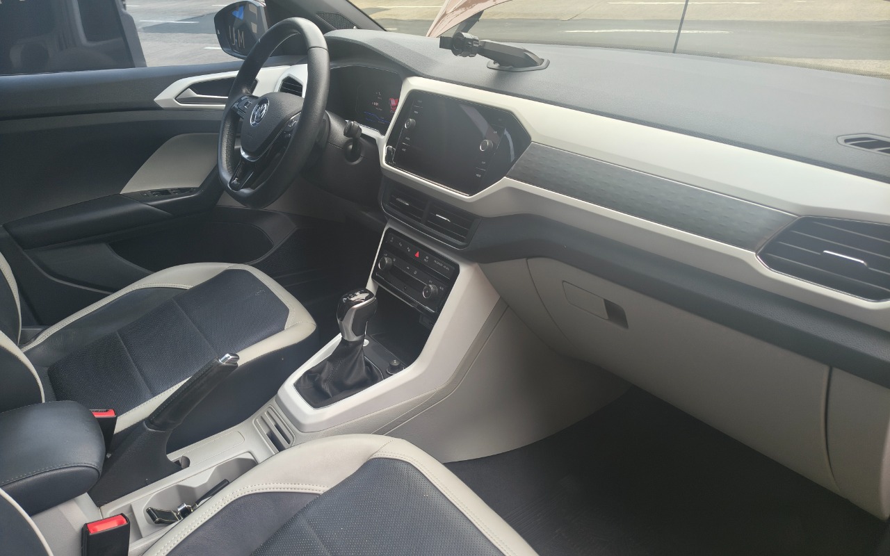 imagem-https://www.socarrao.com.br/sc-vehicle-images-prod/4490561/1793384693436-SU1HXzIwMjYxMDI5XzE2NTkwMDk4NF9IRFIuanBn.jpg