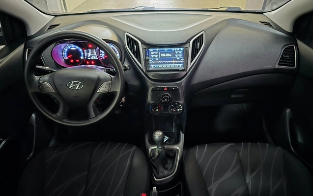 imagem-https://www.socarrao.com.br/sc-vehicle-images-prod/4490595/1793385066420-JL6rflORWfCDdjEzrC4ODo2uoDfBQx91.jpg