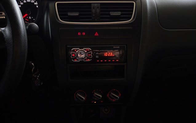 imagem-https://www.socarrao.com.br/sc-vehicle-images-prod/4490600/1793385149953-01b18fc93dbc4d159f3f58d971973b33_1793385062101.jpg