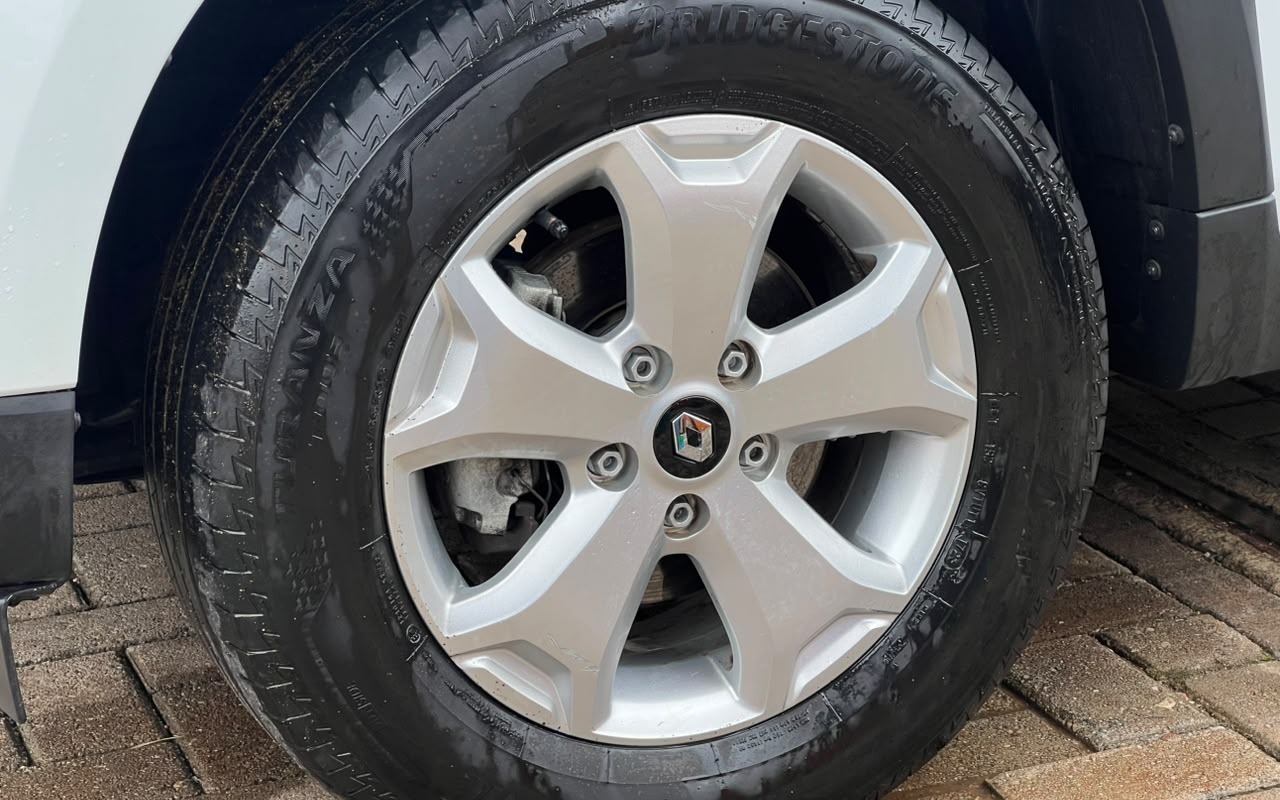imagem-https://www.socarrao.com.br/sc-vehicle-images-prod/4490657/1793385542838-V2hhdHNBcHAgSW1hZ2UgMjAyNi0xMC0zMCBhdCAxNC4yMy4xOCAoMykuanBlZw.jpeg
