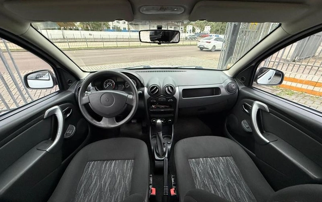 imagem-https://www.socarrao.com.br/sc-vehicle-images-prod/4490879/1793391069150-8614958_12_B_62a1a6bf48.jpeg