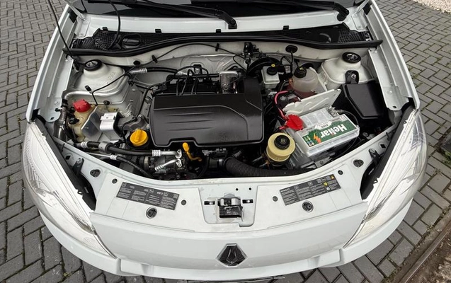 imagem-https://www.socarrao.com.br/sc-vehicle-images-prod/4490879/1793391069154-8614958_15_B_b23224e42c.jpeg